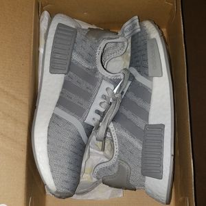 Adidas nmd r1 🌞